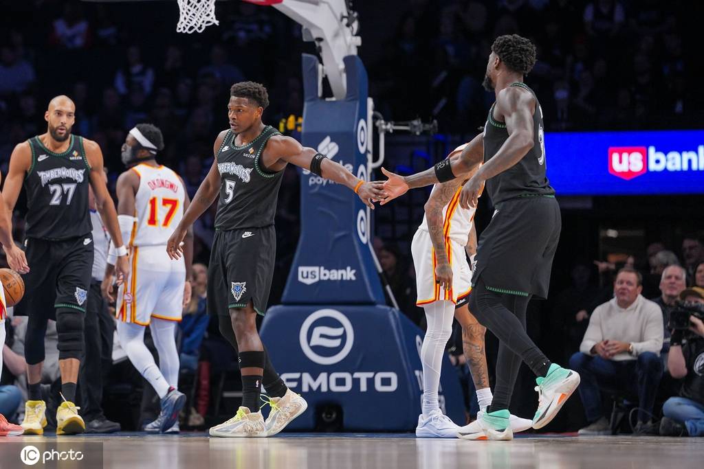 爱德华兹30分兰德尔18+12+10 森林狼胜老鹰